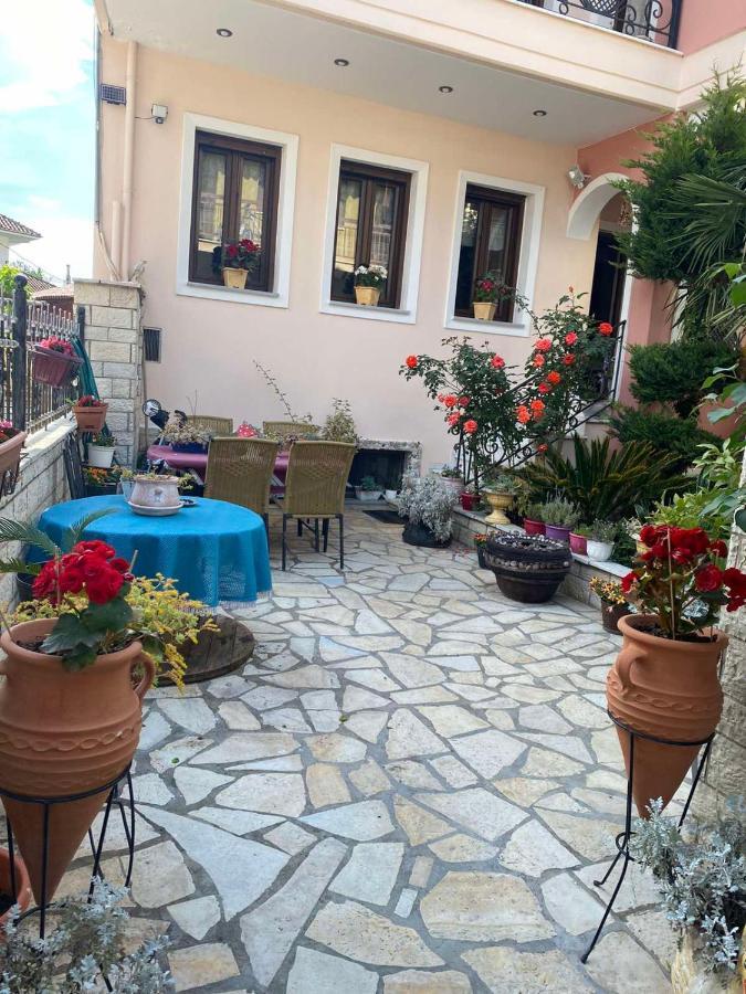 In The Castle Ii- House Apartment Ioannina Exterior photo